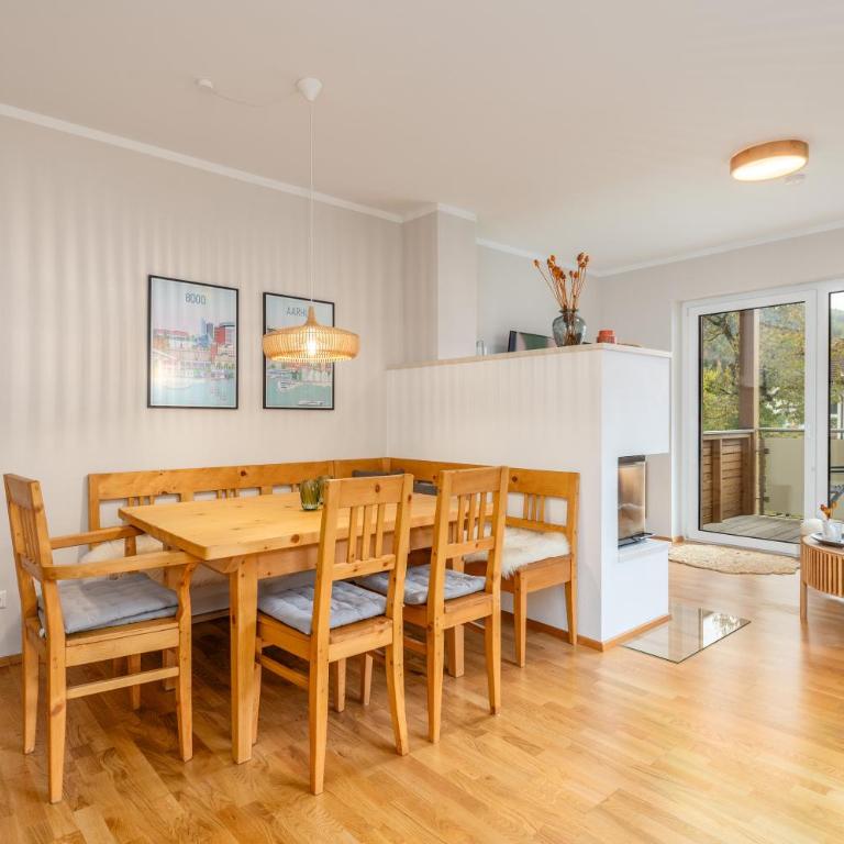 Highland Moments Apartment - by myNests - Two-Bedroom Apartment - 12