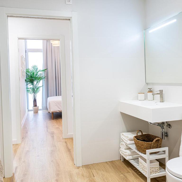 Main Lofts Valencia - One-Bedroom Apartment - 15