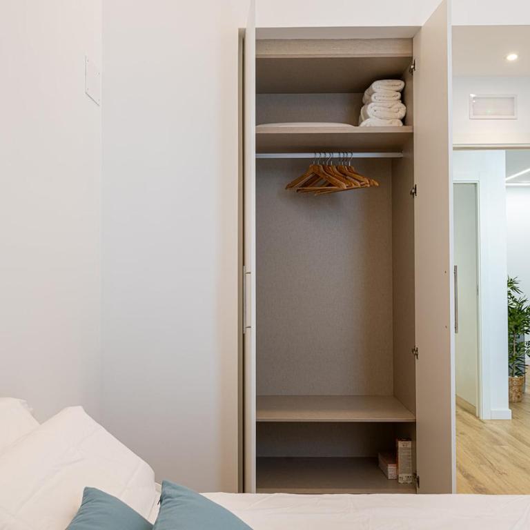 Main Lofts Valencia - One-Bedroom Apartment - 23