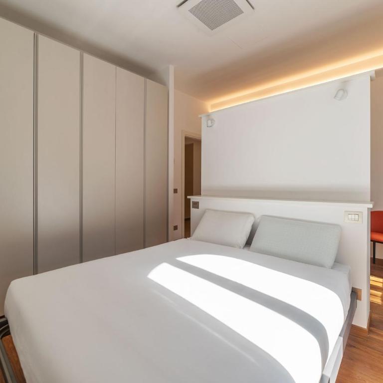 JOIVY Cavour 238 - Appartamento con 3 Camere da Letto - 20