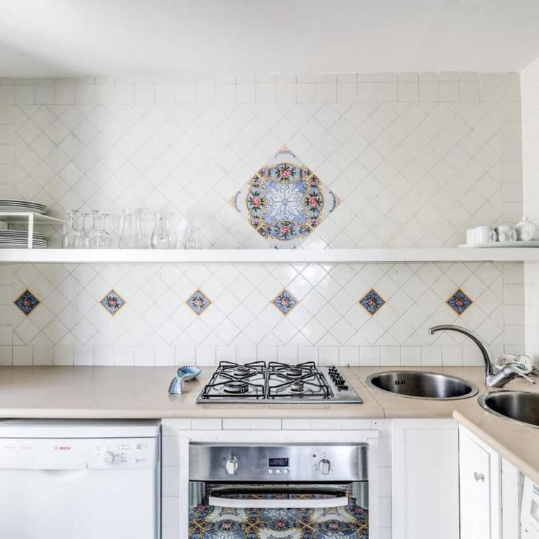 Villa Dafne Gulf Views Pool and Guest Services by Feeling Italy - Villa - 39