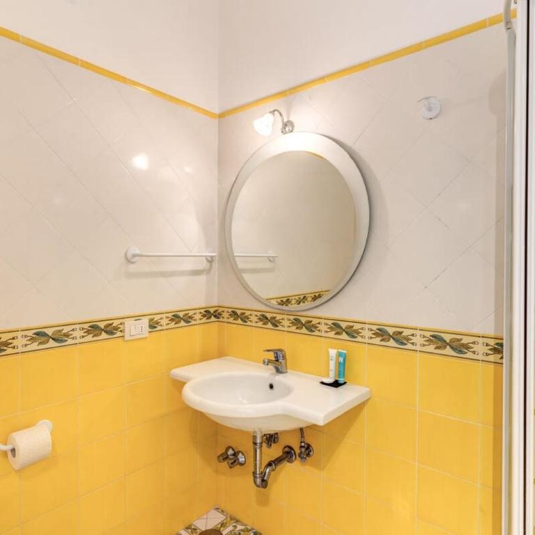 Villa Dafne Gulf Views Pool and Guest Services by Feeling Italy - Villa - 68