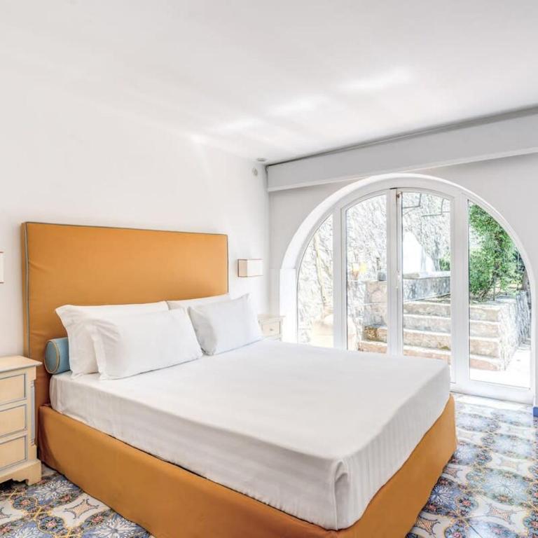 Villa Dafne Gulf Views Pool and Guest Services by Feeling Italy - Villa - 44