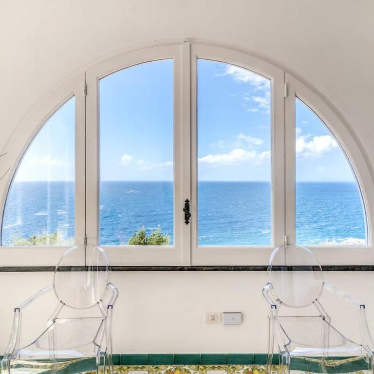 Villa Dafne Gulf Views Pool and Guest Services by Feeling Italy - Villa - 29