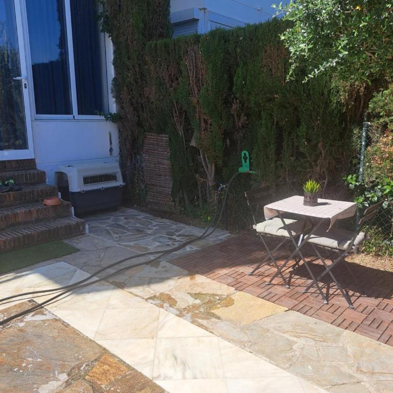 Apartamento con jardín y piscina Pet friendly - Apartamento de 1 dormitorio con jardín - 24