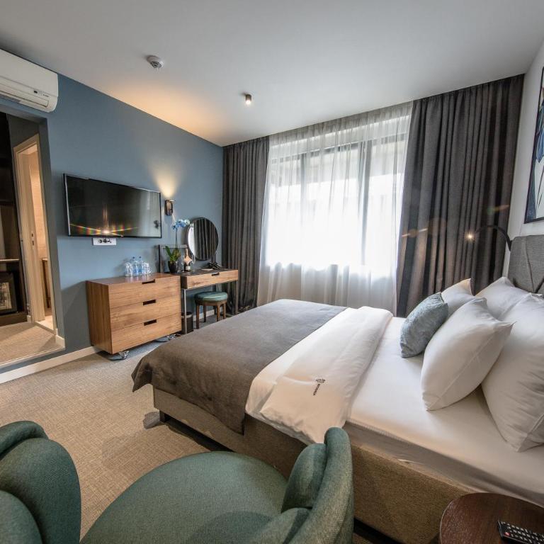 Hotel Botanica - Deluks Dvokrevetna Soba sa Bračnim Krevetom - 1