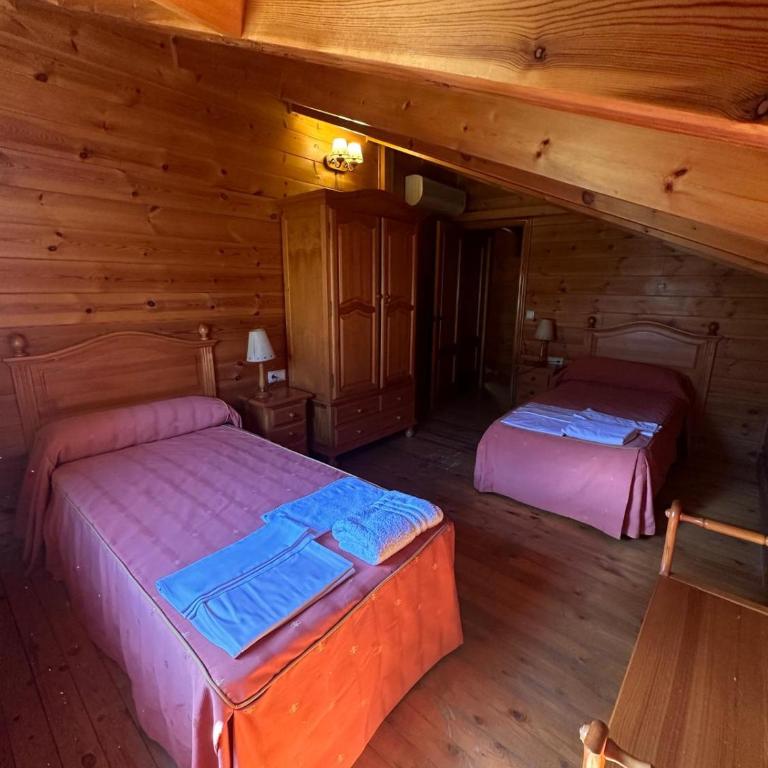 CASA DE MADERA ZUMACAR VI - Three-Bedroom House - 9