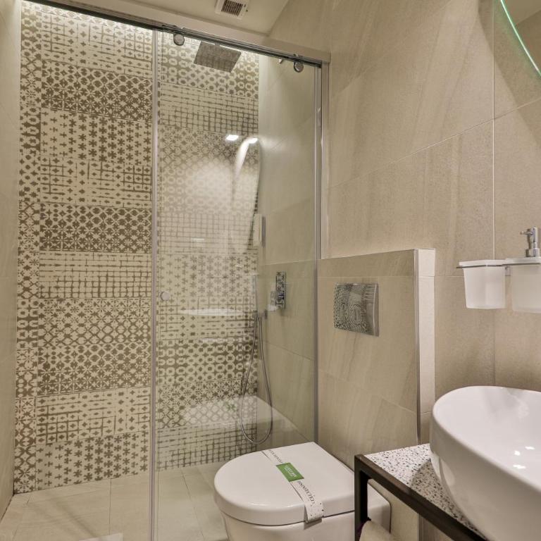 Hotel Botanica - Standardna Dvokrevetna Soba sa Bračnim Krevetom - 2