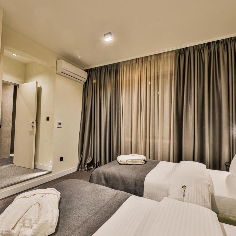 Hotel Botanica - Superior Dvokrevetna Soba sa Bračnim Krevetom / Zasebnim Krevetima - Aneks Zgrada - 7