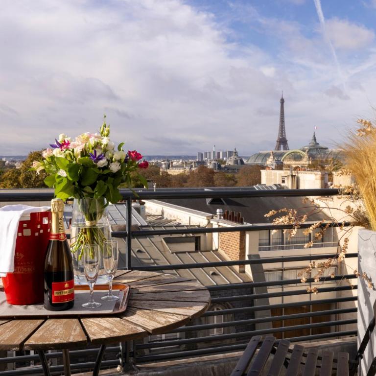 Hôtel De Castiglione - Suite Junior - Vue sur Tour Eiffel - 2