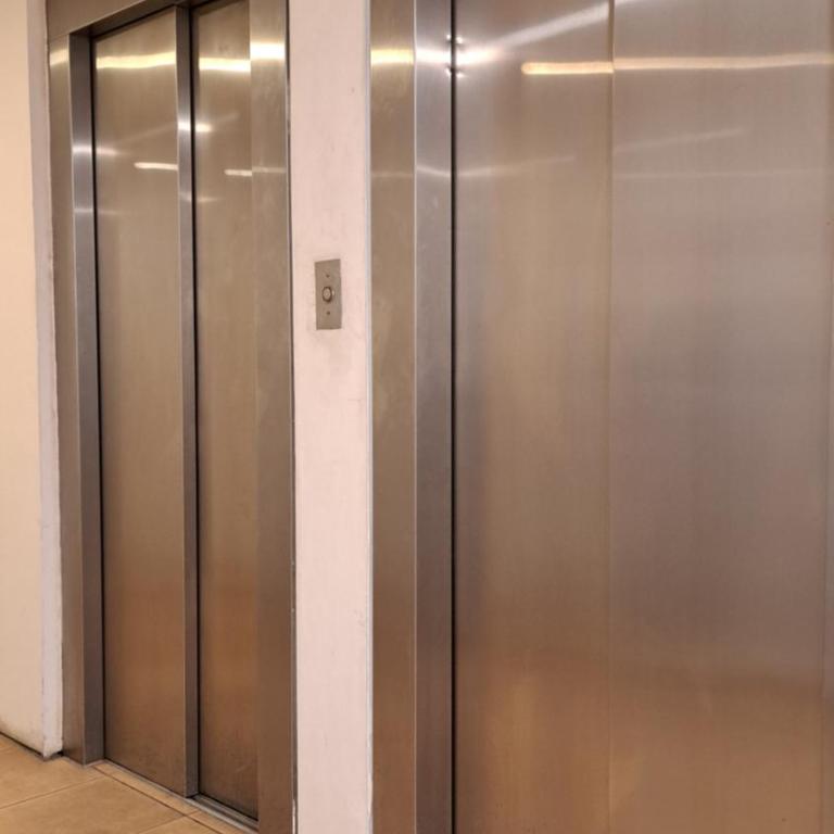 Cordoba sobre Costanera 2 dormitorios con Estacionamiento - Apartamento de 1 dormitorio - 5