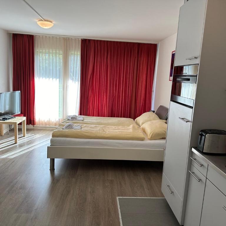 Studio 104 - Riverside - Two-Bedroom Apartment - 3