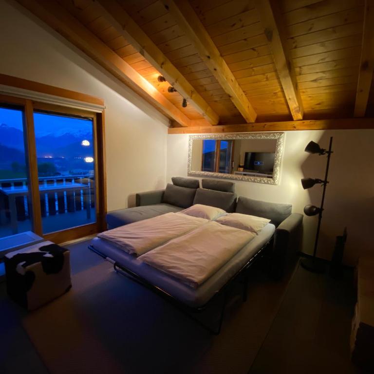 Casa Ansiel - 2.5 Zimmer Ferienwohnung am Sonnenhang von Falera - Apartment mit Blick auf die Berge - 22
