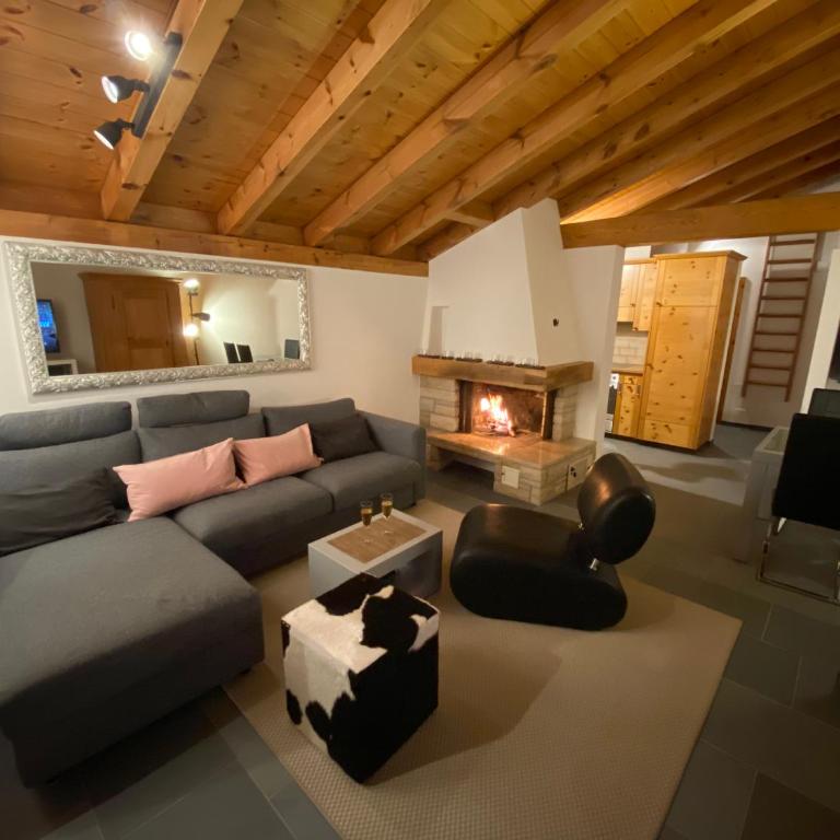 Casa Ansiel - 2.5 Zimmer Ferienwohnung am Sonnenhang von Falera - Apartment mit Blick auf die Berge - 27