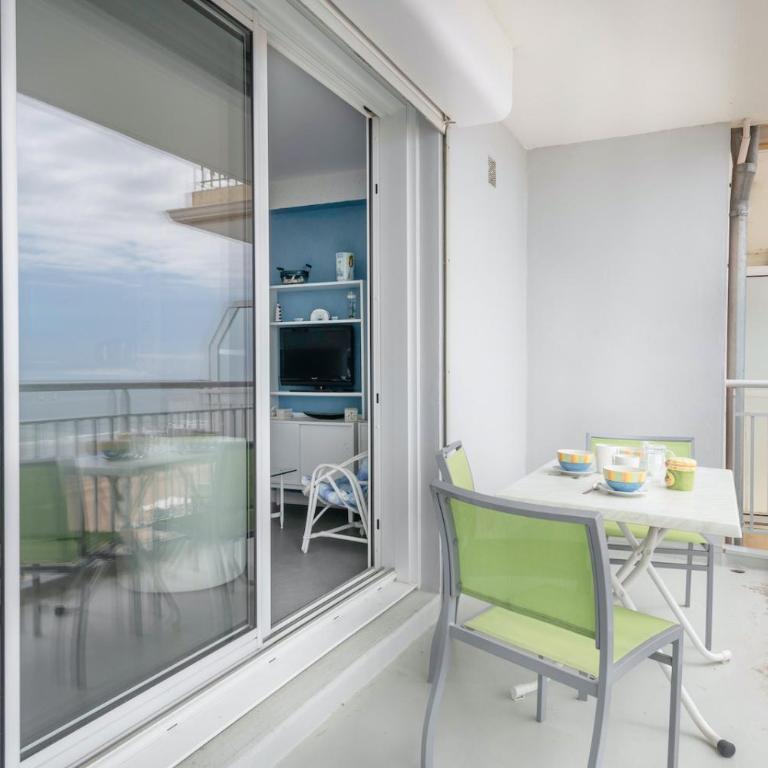 À 50m de la plage, appartement vue mer pour 5 - Appartement - 13