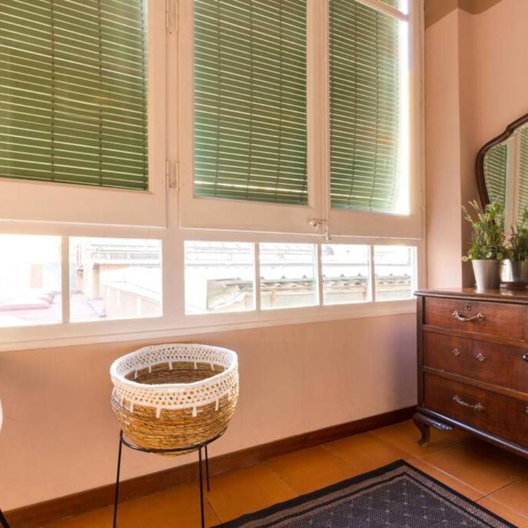 Canela Homes BARCELONA INDÚSTRIA - Five-Bedroom Apartment - 2