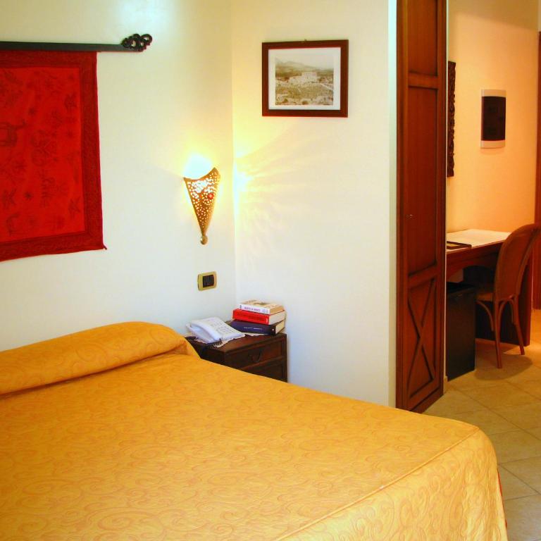 Hotel Il Faro Della Guitgia Tommasino - Camera Matrimoniale Standard - 1