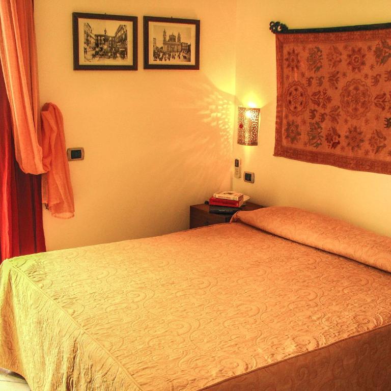 Hotel Il Faro Della Guitgia Tommasino - Camera Matrimoniale Standard - 2