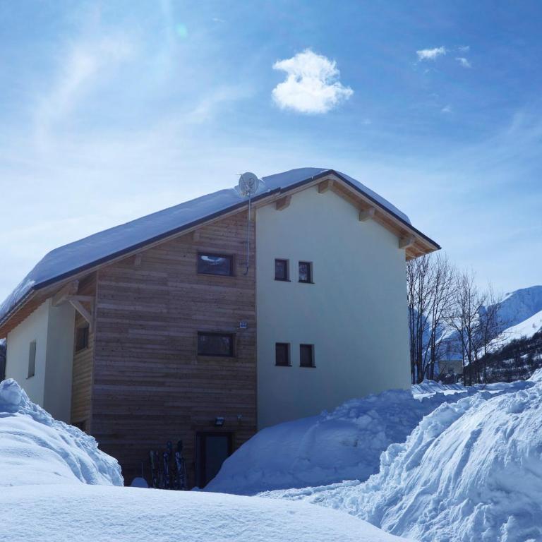 Chalet duplex 6 chambres, sauna, jacuzzi, balcons sud, parking, proche pistes et golf - FR-1-263-337 - Apartment (15 adults) - 17