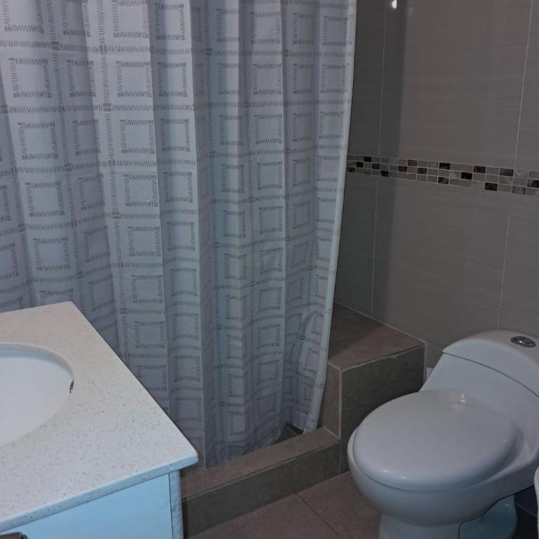 Linda casa con piscina en el quisco. - Casa de 3 dormitorios - 5