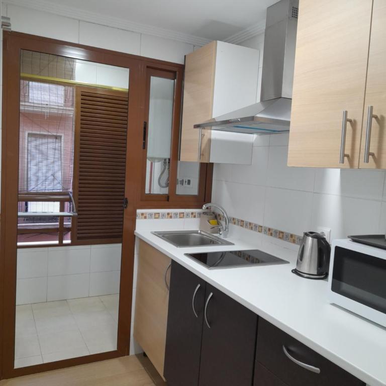 Cómodo aparta estudio céntrico en Alicante - Apartamento de 1 dormitorio - 10