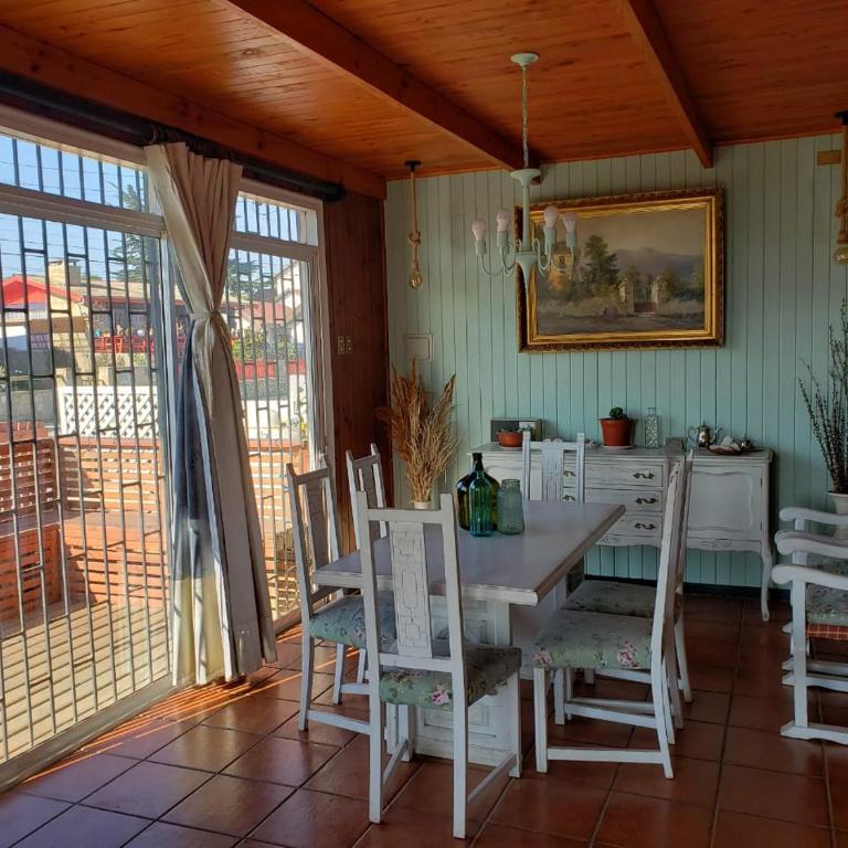 Acogedora casa en la playa - Four-Bedroom House - 14