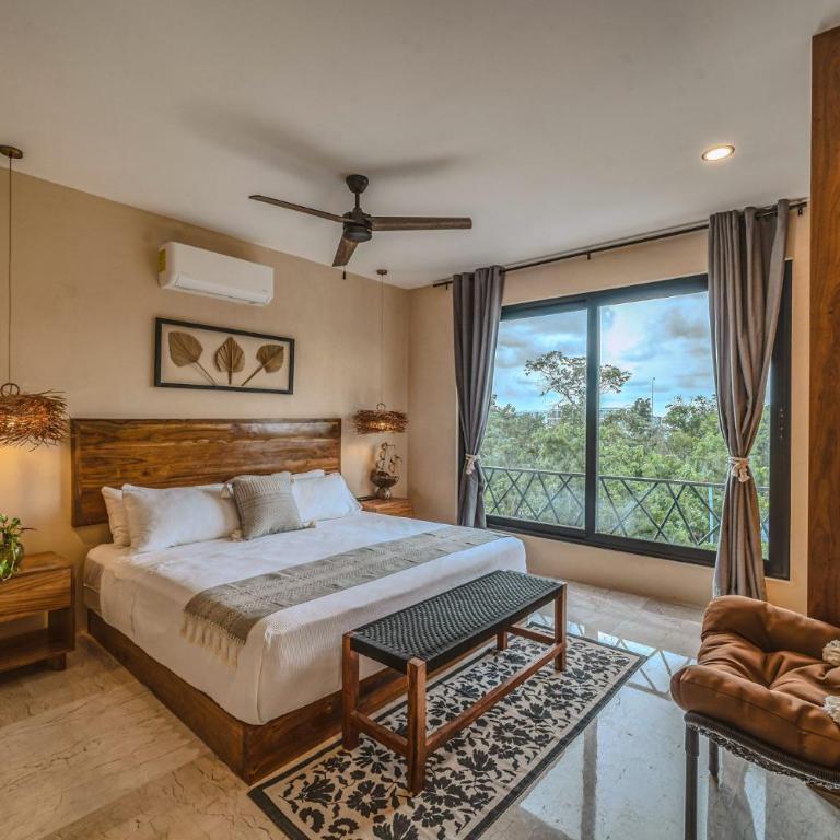 Fast Wi-Fi Deluxe 3BR PH with Private Pool and Rooftop - Three-Bedroom Apartment - 24