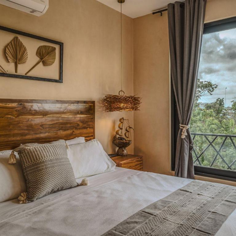 Fast Wi-Fi Deluxe 3BR PH with Private Pool and Rooftop - Three-Bedroom Apartment - 27