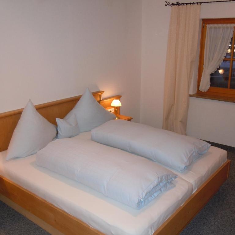 Landhaus Bauer - Apartment mit 1 Schlafzimmer, Balkon und Stadtblick - 6
