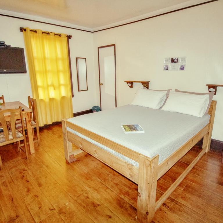 Casona Alemana - Habitación Familiar con baño privado - 3