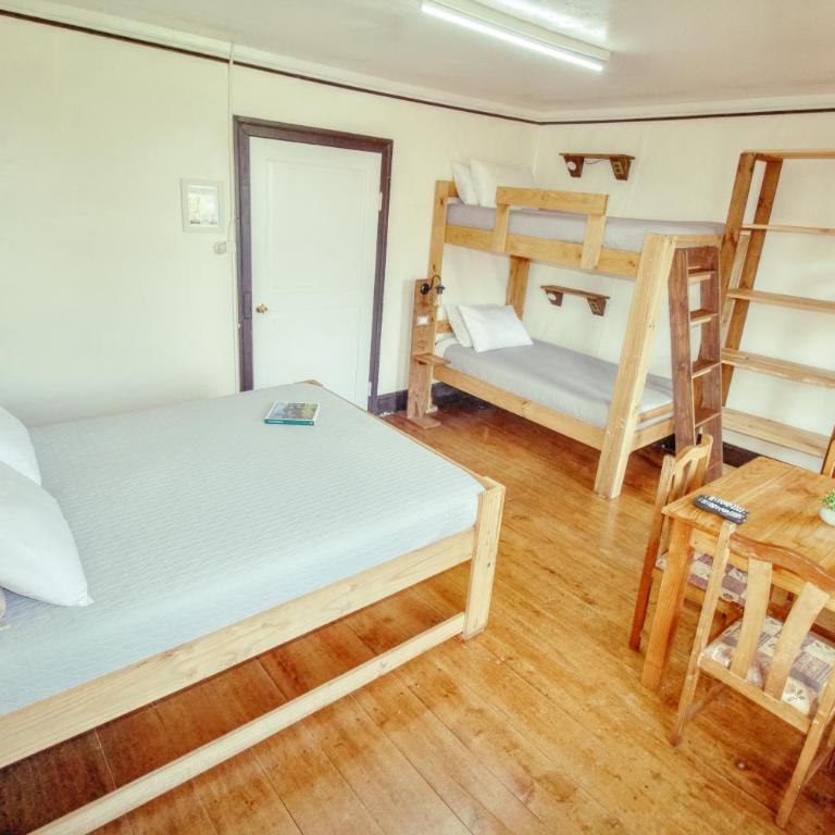 Casona Alemana - Habitación Familiar con baño privado - 1