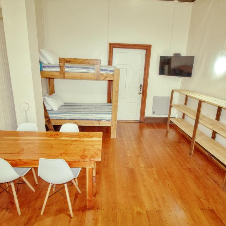 Casona Alemana - Family Room with Private Bathroom - 4