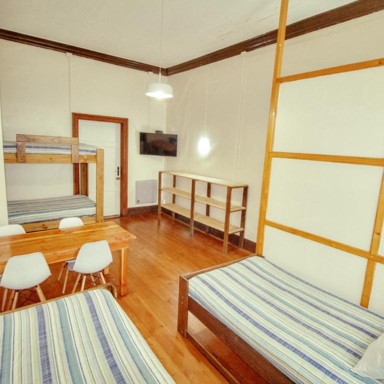 Casona Alemana - Habitación Familiar con baño privado - 2