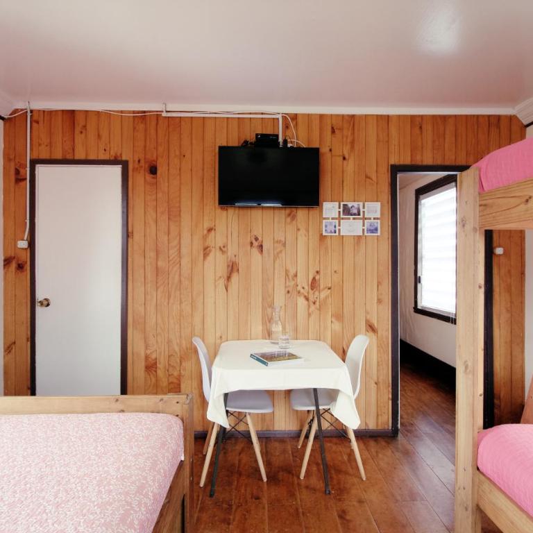 Casona Alemana - Family Room with Private Bathroom - 1