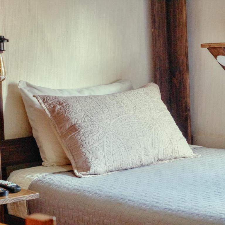 Casona Alemana - Single Room with Private Bathroom - 5