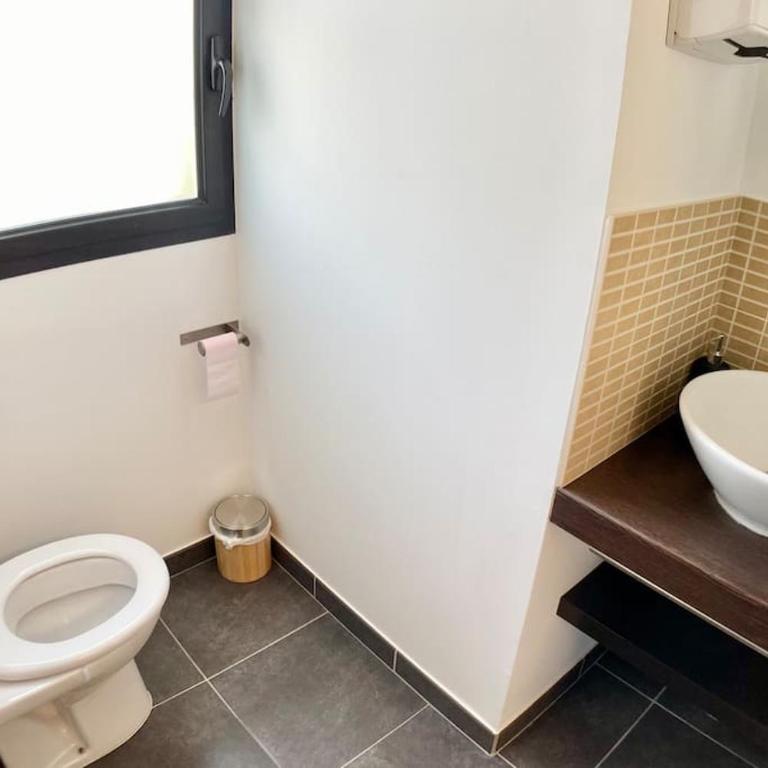 Charmante Maison indépendante entre ville et mer - Villa 3 Chambres - 22