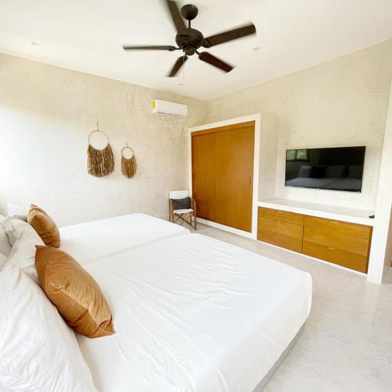 Luxury House Tomanoa - 10pers - 4rooms - Pool - HotJacuzzi - Speed Wifi -waterfall - Villa con piscina privada - 45