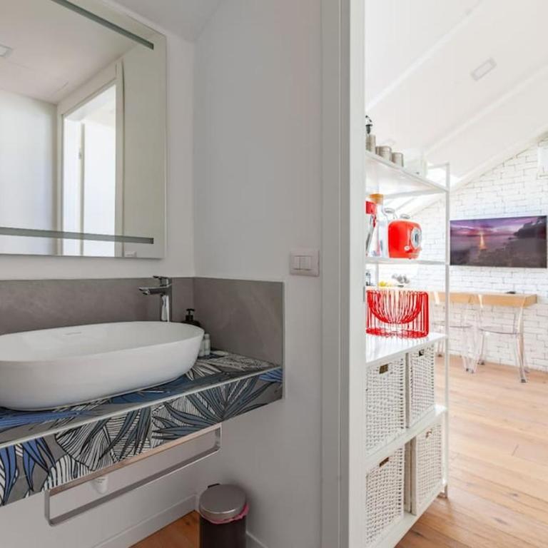 City Life Modern Design Apartment 10 mt da M Lilla - Appartamento con 1 Camera da Letto - 4