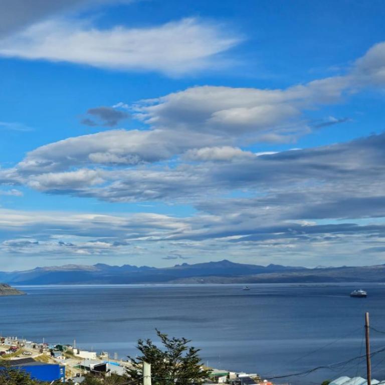 Dpto amplio con vista a la bahía - Apartamento de 2 dormitorios - 39