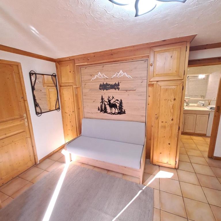 A4 km de Megève très joli studio avec jacuzzi ,vue sur les montagnes au calme - Studio - 6
