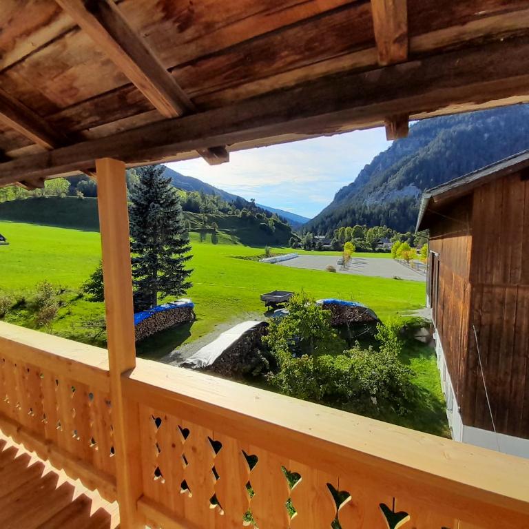 Bauernhof - Appartement beim Zefferer - Doppelzimmer mit Bergblick - 2