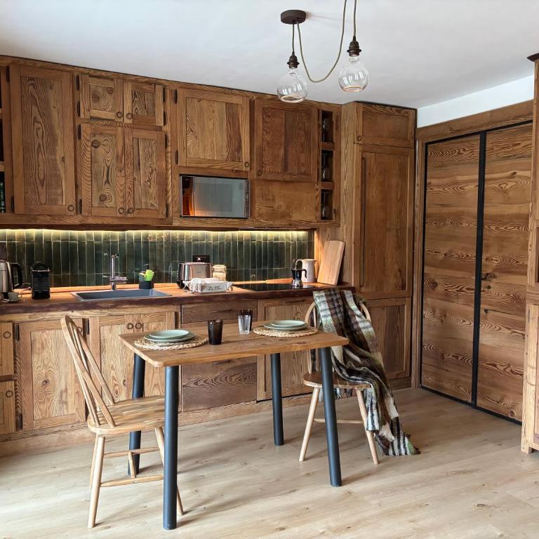 Rifugio tra le stelle AV - cozy top floor terrace apt with mountain views - Monolocale Familiare - 2