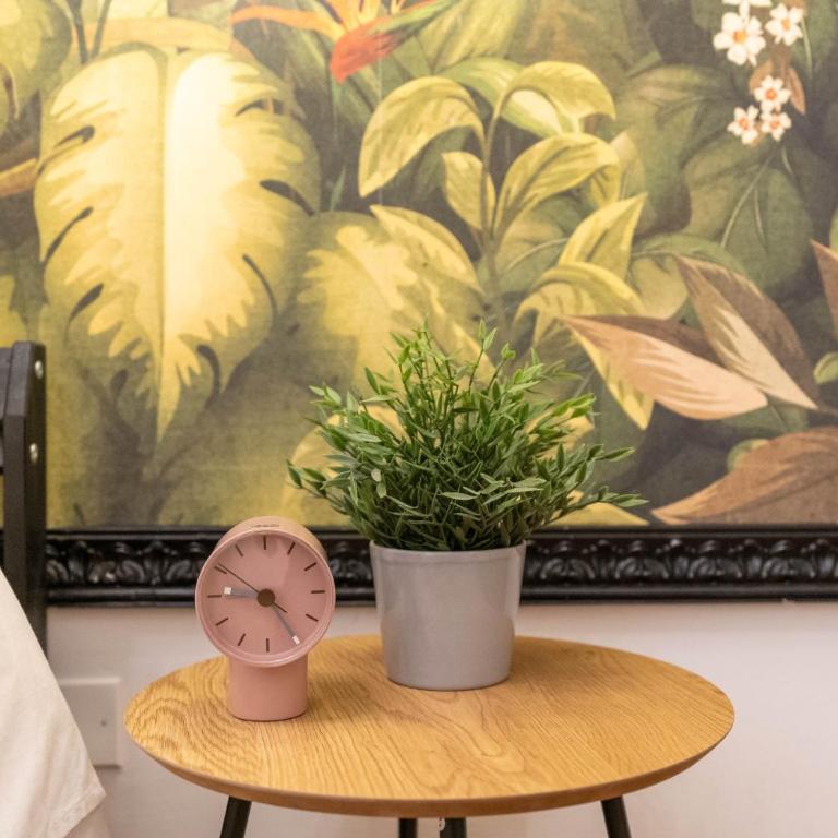 Rhome_Hub - One-Bedroom Apartment - 7
