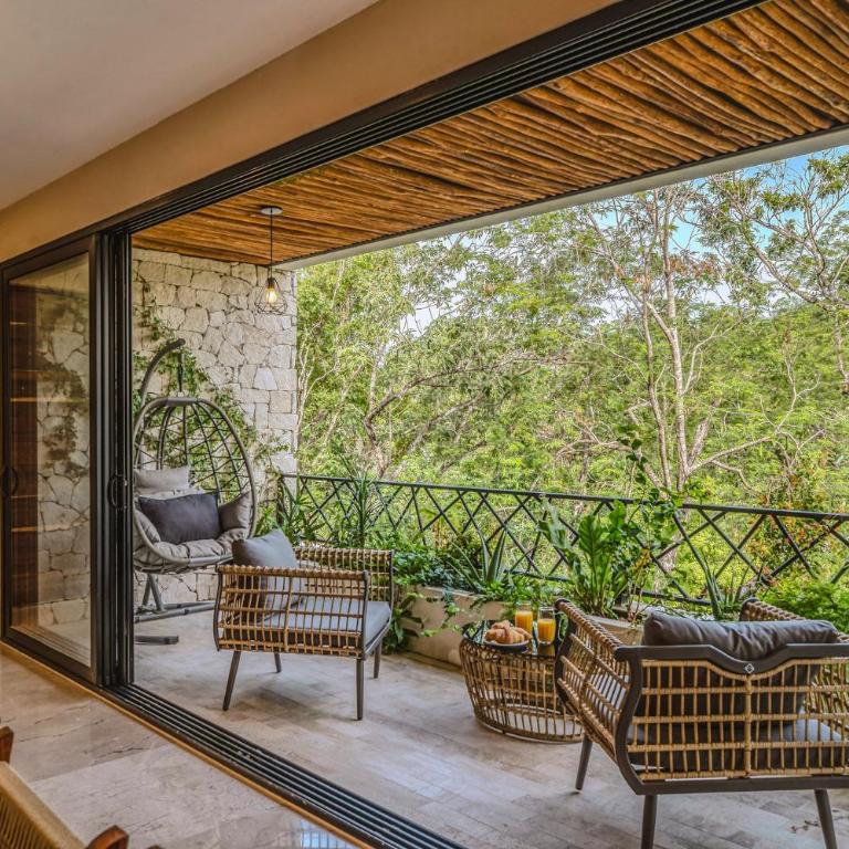 Deluxe 6BR Double Penthouse with 2 Private Roof Pools - Apartment - 5