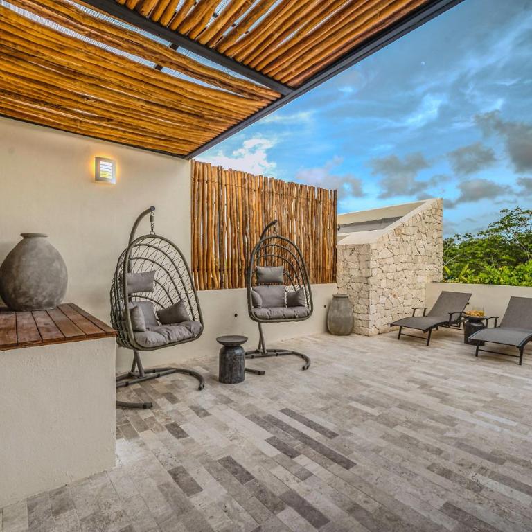 Deluxe 6BR Double Penthouse with 2 Private Roof Pools - Apartment - 10