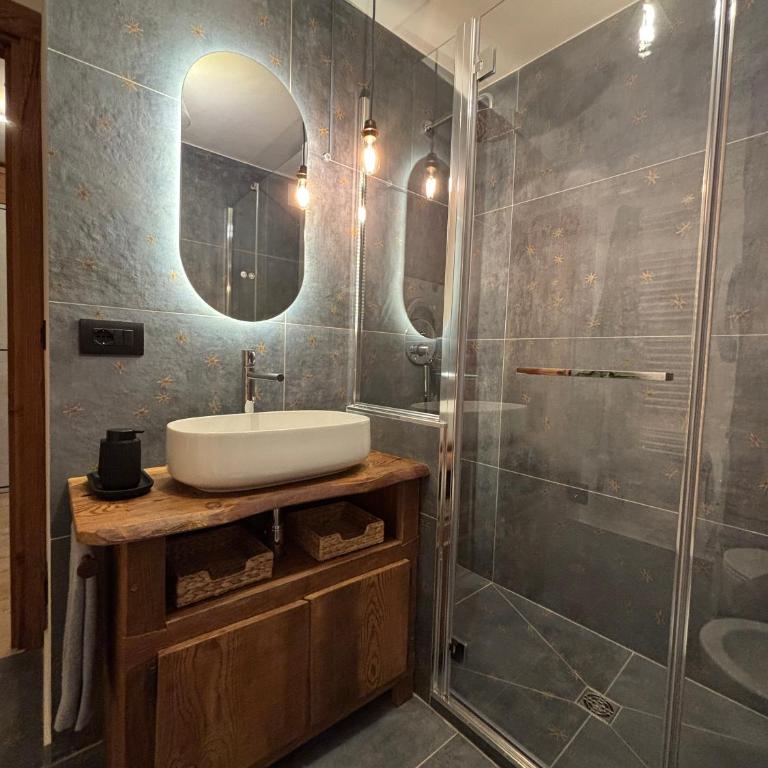 Rifugio tra le stelle AV - cozy top floor terrace apt with mountain views - Monolocale Familiare - 25