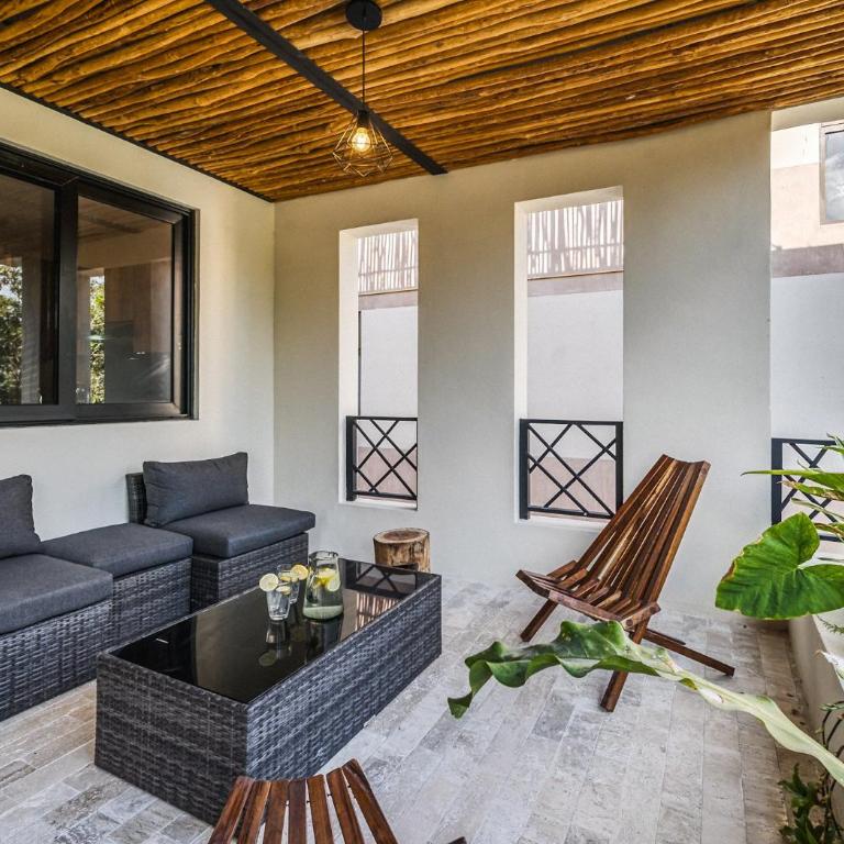 Deluxe 6BR Double Penthouse with 2 Private Roof Pools - Apartment - 39