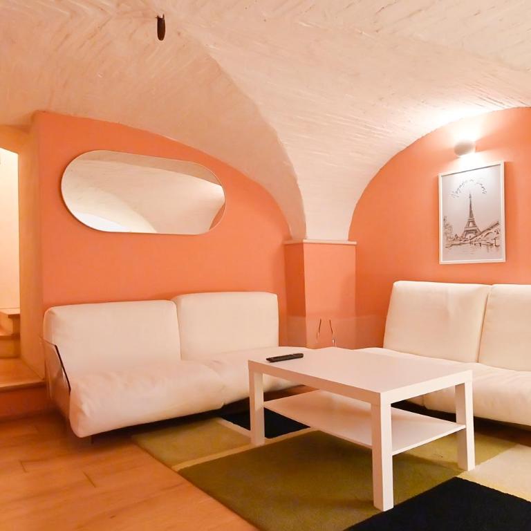 LA CASA DI MONIC - Three-Bedroom Apartment - 47