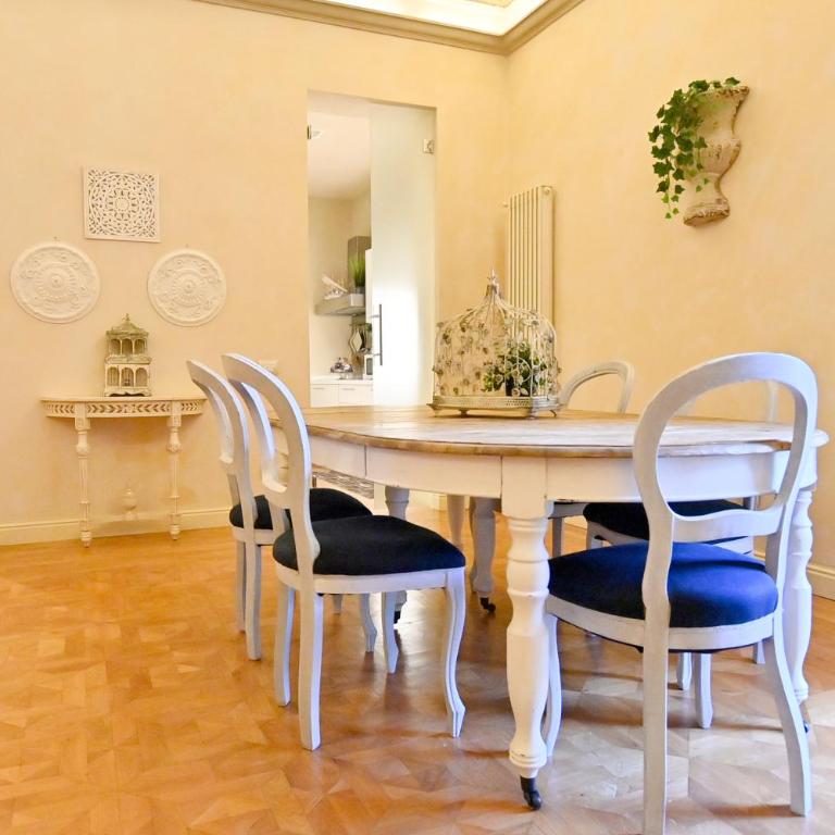 LA CASA DI MONIC - Three-Bedroom Apartment - 11