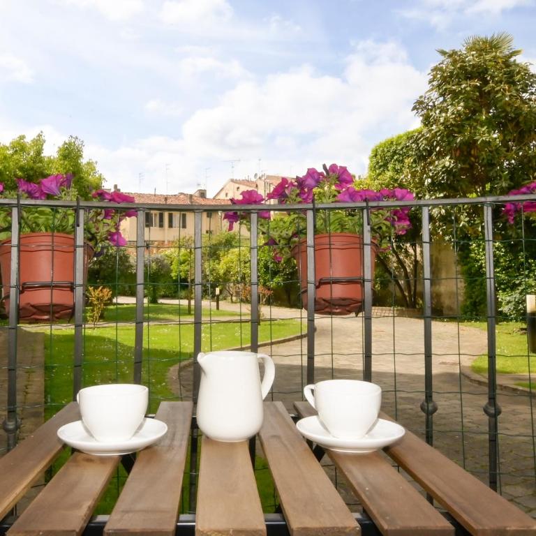 LA CASA DI MONIC - Three-Bedroom Apartment - 16